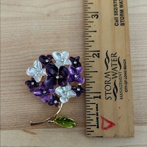 Vintage Floral Brooch